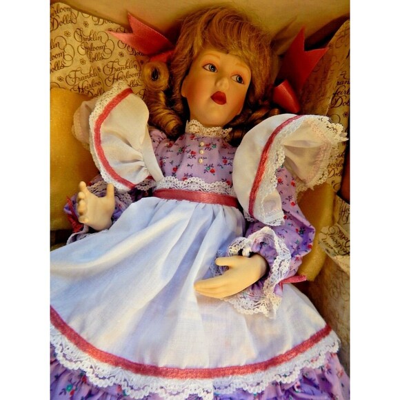 Little Miss Muffet: Franklin Heirloom Doll 16ins Tall. - Picture 6 of 6